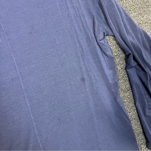 Women's Allbirds Long Sleeve Navy Top - Picture 2 of 10